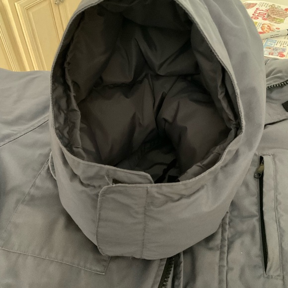 VGUC, Men’s size L, Eddie Bauer Down Jacket in Grey. - Picture 10 of 15